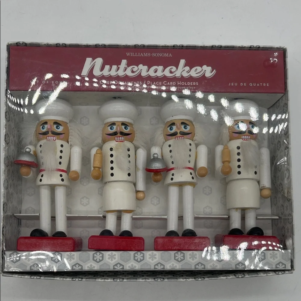 New In Box Williams Sonoma Nutcracker Chef Ornaments/Place Card Holders